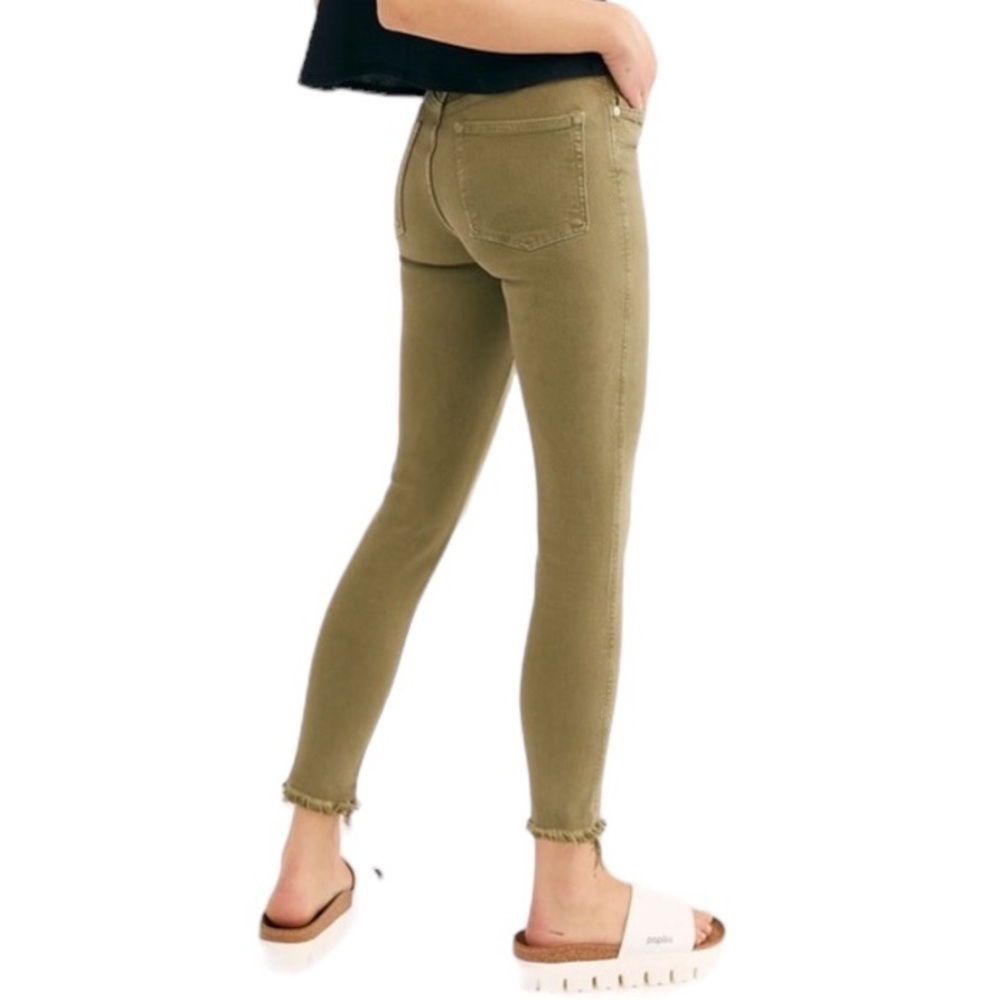 We the Free Distressed Frayed Hem Jeans in Moss Green Size 29